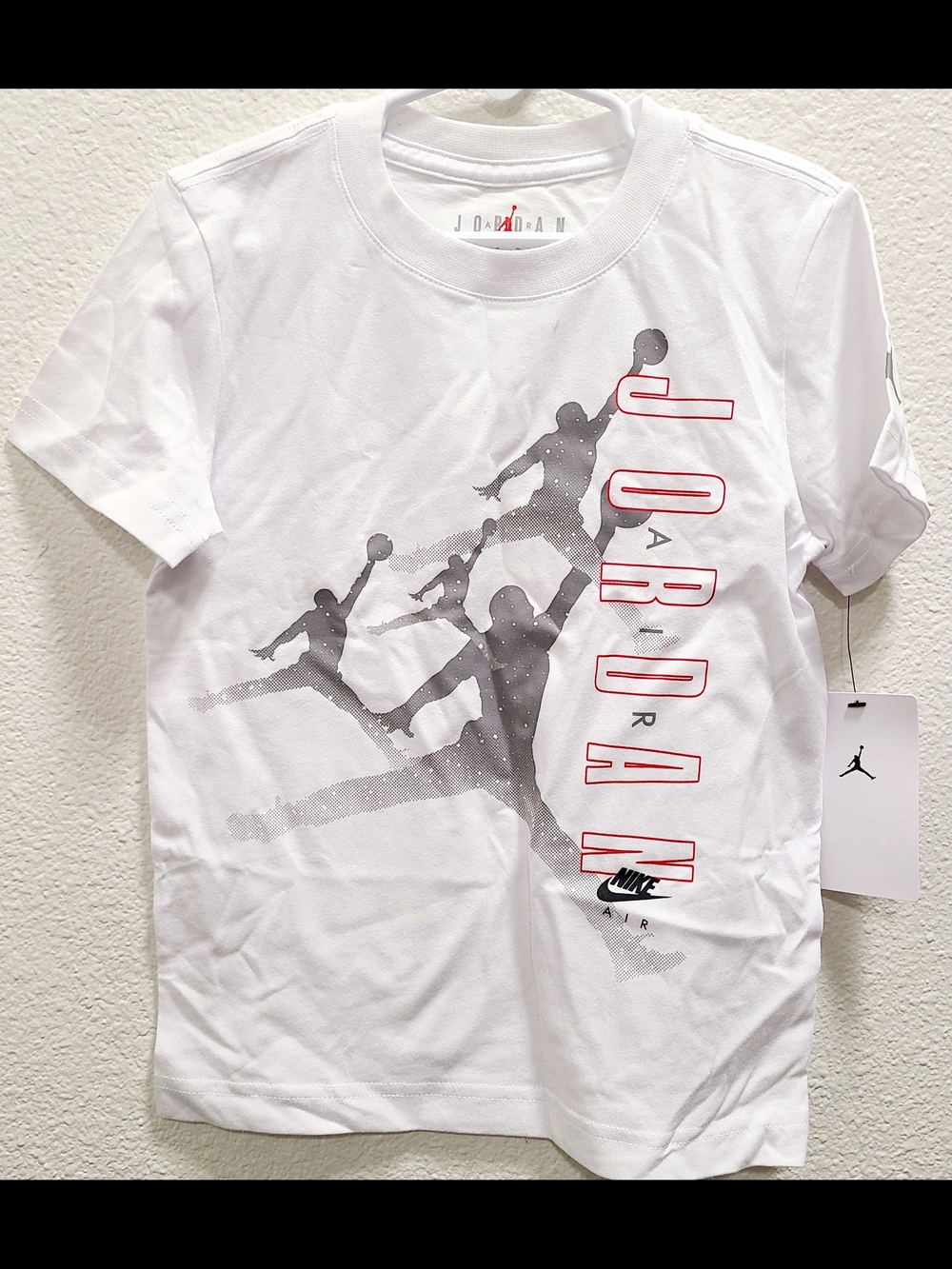 Jordan Boy’s White Graphic Logo T-Shirt